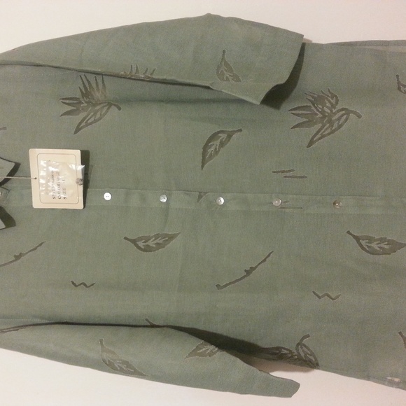 Banana Bay Resort blouse/top/ shirt Fine Wear - Picture 3 of 8